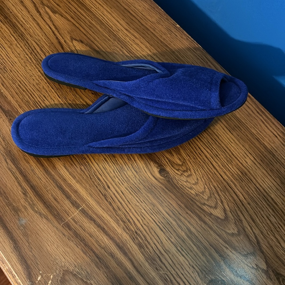 Vanity Fair Washable Royal Blue Slip On Slippers Medium 6.5-7.5 Women’s Cushion